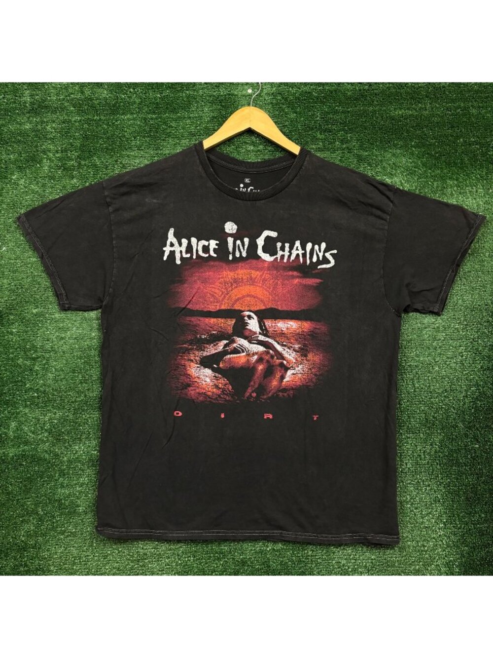 Alice in Chains Dirt Est 1987 Rock Band Mineral Wash T-Shirt Size Extra Large